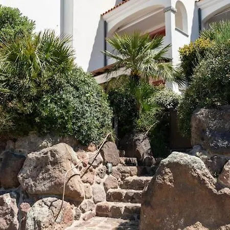 La Casa Bianca A Due Minuti A Piedi Dal Mare Holiday home Castelsardo