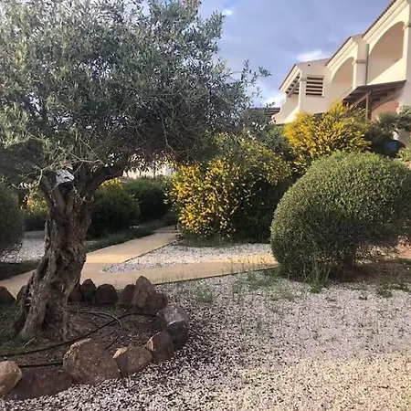 La Casa Bianca A Due Minuti A Piedi Dal Mare Holiday home Castelsardo